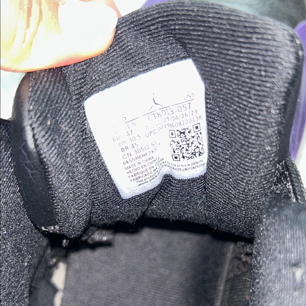 Jordan 12 Retro Men’s Size 12.5 - Picture 11 of 11